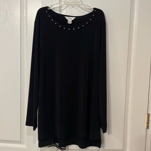 Black scoop neck top